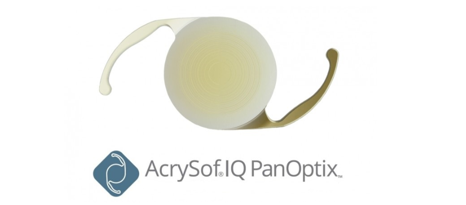 AcrySof IQ PanOptix trifocal lens